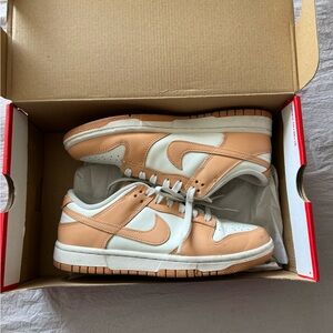 Nike dunk low harvest moon